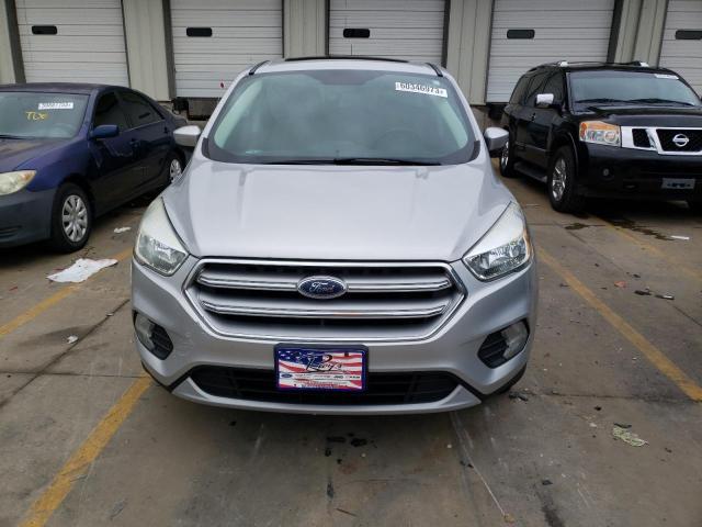 1FMCU0G93HUC52671 - 2017 FORD ESCAPE SE SILVER photo 5