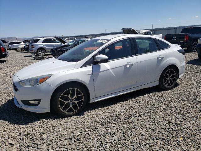 1FADP3FE7FL287934 - 2015 FORD FOCUS SE WHITE photo 1