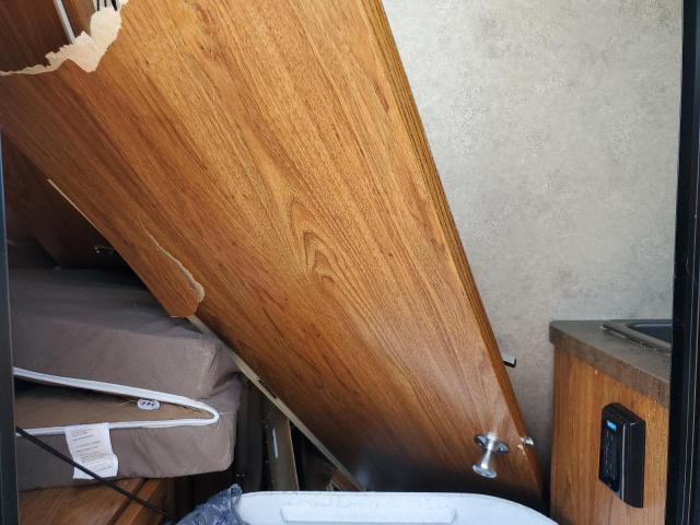 4X4TFL717ED128015 - 2014 FOREST RIVER FLAGSTAFF SHAMROCK 1 WHITE photo 6