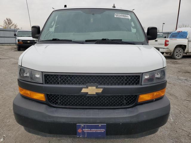 1GCWGAFPXK1365475 - 2019 CHEVROLET EXPRESS G2 WHITE photo 5