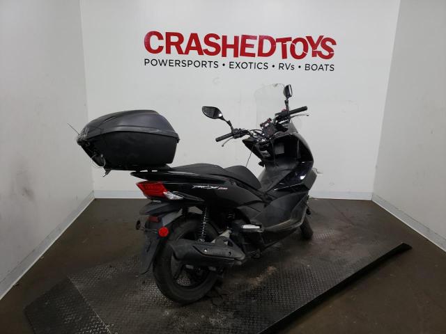 RLHKF1802FY001940 - 2015 HONDA PCX 150 BLACK photo 4