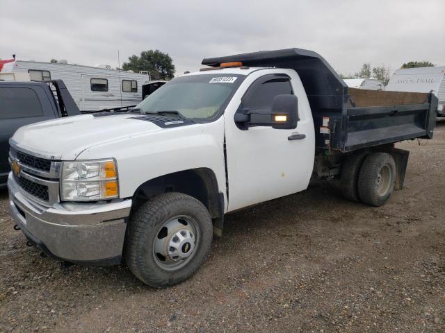 1GB3KZC81DF163082 - 2013 CHEVROLET SILVERADO K3500 WHITE photo 2