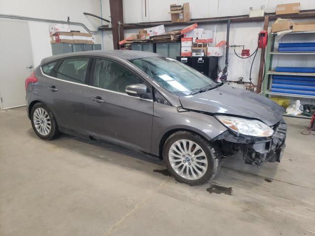 1FAHP3N2XCL143797 - 2012 FORD FOCUS TITANIUM GRAY photo 4