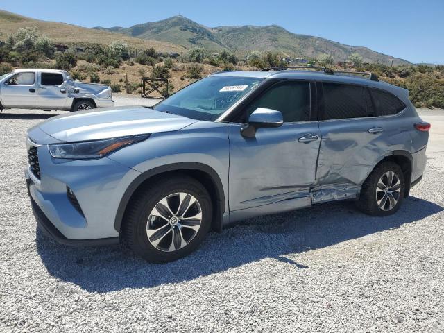5TDHZRBHXMS145095 - 2021 TOYOTA HIGHLANDER XLE SILVER photo 1