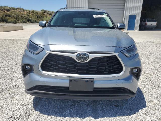 5TDHZRBHXMS145095 - 2021 TOYOTA HIGHLANDER XLE SILVER photo 5
