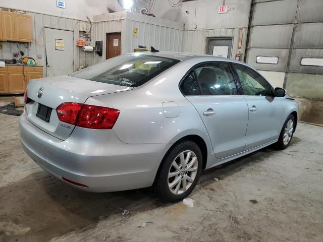 3VWDX7AJ0DM363928 - 2013 VOLKSWAGEN JETTA SE GRAY photo 3