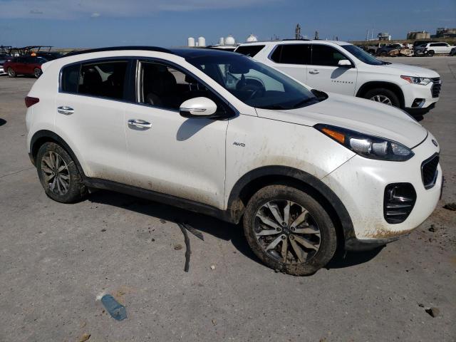 KNDPNCAC9K7611696 - 2019 KIA SPORTAGE EX WHITE photo 4