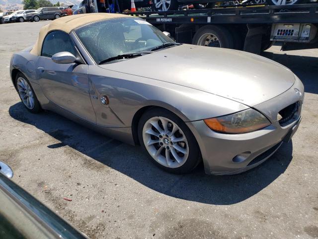 4USBT33403LR61288 - 2003 BMW Z4 2.5 GRAY photo 4