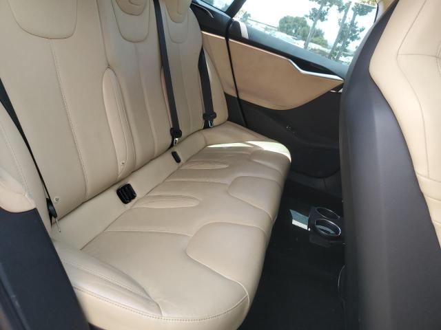 5YJSA1E15GF177295 - 2016 TESLA MODEL S შავი ფოტო 10