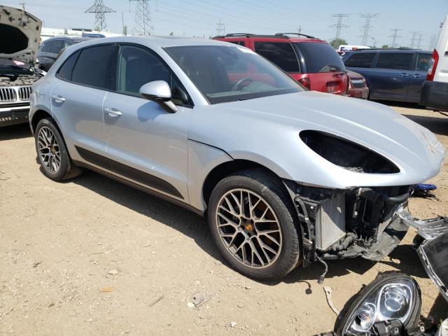 WP1AB2A52HLB19004 - 2017 PORSCHE MACAN S SILVER photo 4