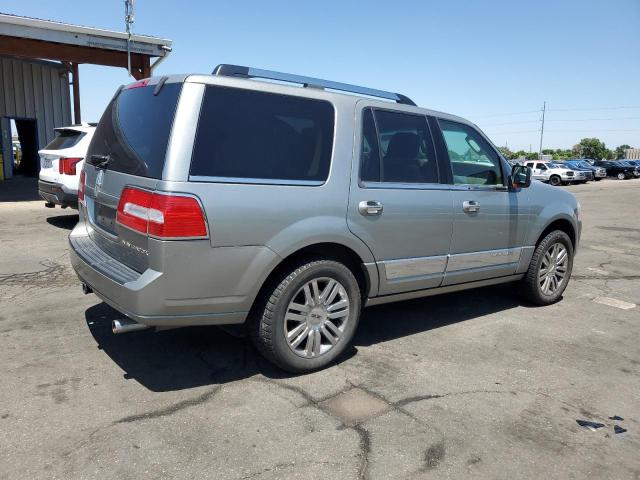 5LMFU27558LJ04739 - 2008 LINCOLN NAVIGATOR SILVER photo 3