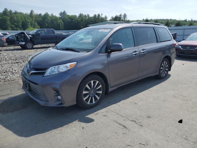 2019 TOYOTA SIENNA XLE, null