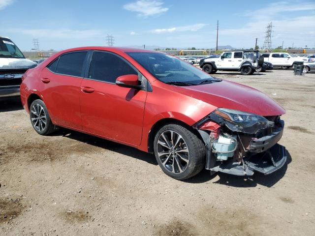 5YFBURHE4HP690421 - 2017 TOYOTA COROLLA L RED photo 4