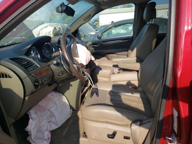 2A4RR8DG4BR746778 - 2011 CHRYSLER TOWN & COU TOURING L RED photo 7