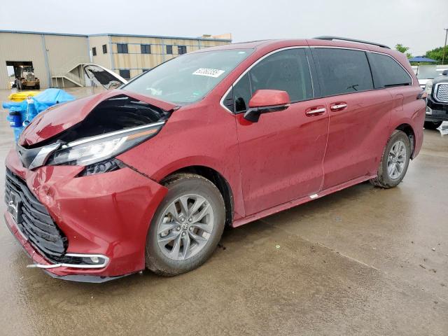 2022 TOYOTA SIENNA XLE, null