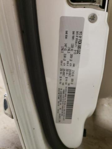 2C4RC1BG4FR729955 - 2015 CHRYSLER TOWN & COU TOURING 白色 照片 13