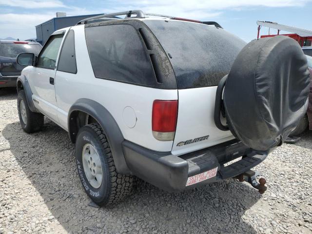 1GNCT18WXYK137537 - 2000 CHEVROLET BLAZER WHITE photo 2