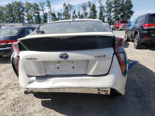 JTDKARFU9G3005405 - 2016 TOYOTA PRIUS WHITE photo 6