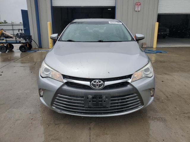 4T1BF1FK6HU648495 - 2017 TOYOTA CAMRY LE SILVER photo 5