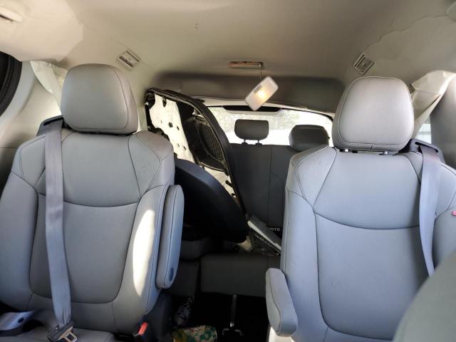 5TDJRKEC4NS087334 - 2022 TOYOTA SIENNA XLE ვერცხლისფერი ფოტო 10