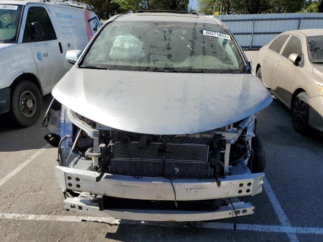5TDJRKEC4NS087334 - 2022 TOYOTA SIENNA XLE ვერცხლისფერი ფოტო 5