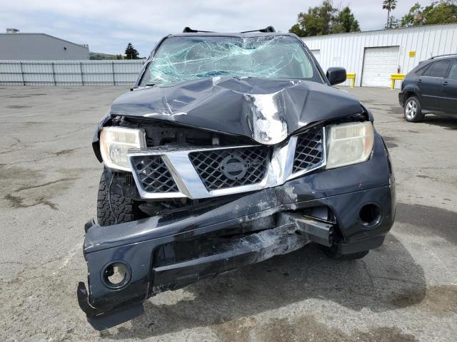 5N1AR18U96C638242 - 2006 NISSAN PATHFINDER LE BLACK photo 5