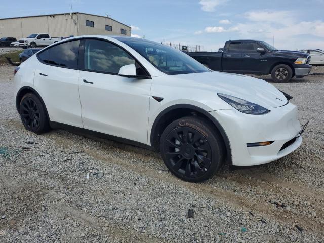5YJYGDED4MF103110 - 2021 TESLA MODEL Y თეთრი ფოტო 4