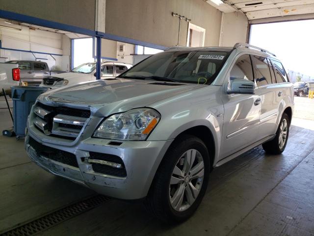 4JGBF2FE8CA778367 - 2012 MERCEDES-BENZ GL 350 BLUETEC SILVER photo 2