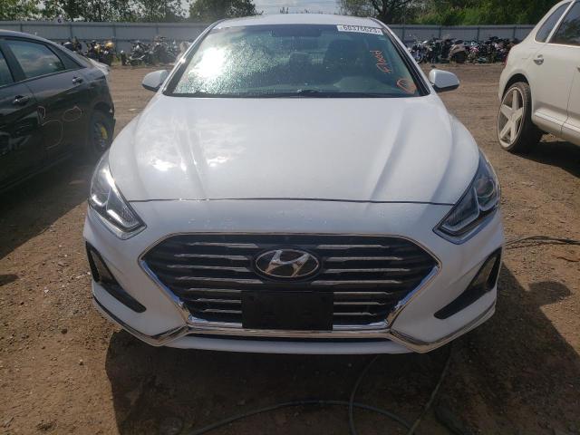 5NPE24AF9JH648838 - 2018 HYUNDAI SONATA SE WHITE photo 5