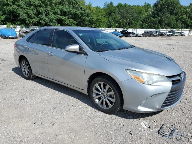 4T4BF1FK4FR449738 - 2015 TOYOTA CAMRY LE SILVER photo 4