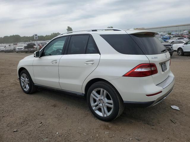 4JGDA5HB9DA203627 - 2013 MERCEDES-BENZ ML 350 4MATIC WHITE photo 2