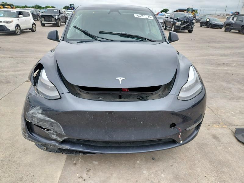 7SAYGDEE4RA281874 - 2024 TESLA MODEL Y Szary zdjęcie 5