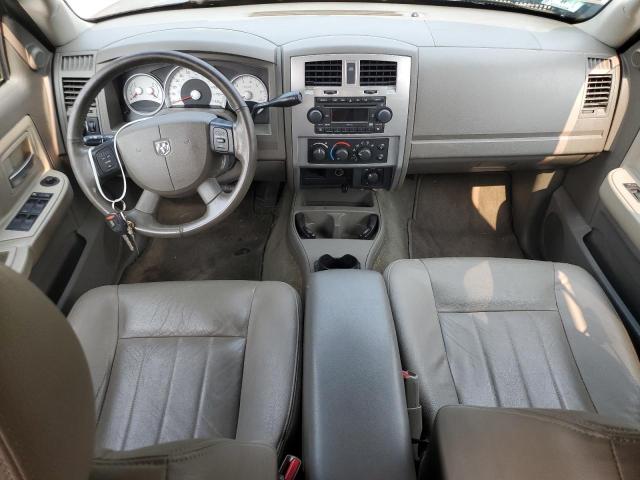 1D7HW58NX5S322192 - 2005 DODGE DAKOTA QUAD LARAMIE BEIGE photo 8