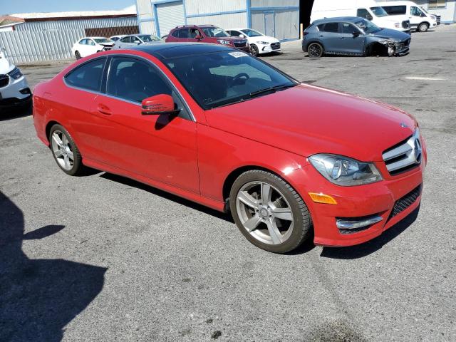 WDDGJ4HB8DF977680 - 2013 MERCEDES-BENZ C 250 RED photo 4