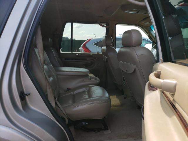 5LMFU28R62LJ18674 - 2002 LINCOLN NAVIGATOR 金色 照片 11