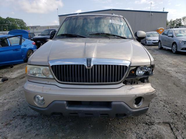 5LMFU28R62LJ18674 - 2002 LINCOLN NAVIGATOR 金色 照片 5