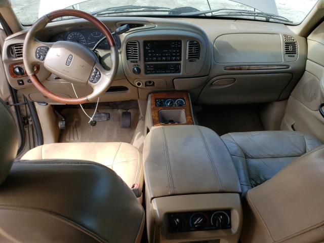 5LMFU28R62LJ18674 - 2002 LINCOLN NAVIGATOR 金色 照片 8