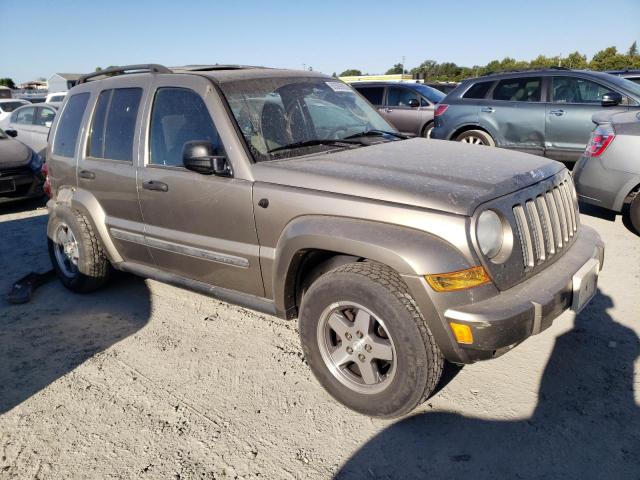 1J4GL38K45W671442 - 2005 JEEP LIBERTY RENEGADE BROWN photo 4