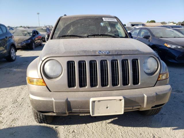 1J4GL38K45W671442 - 2005 JEEP LIBERTY RENEGADE BROWN photo 5