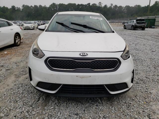 KNDCB3LC6J5203557 - 2018 KIA NIRO FE WHITE photo 5