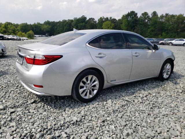 JTHBW1GGXD2009622 - 2013 LEXUS ES300H 300H SILVER photo 3