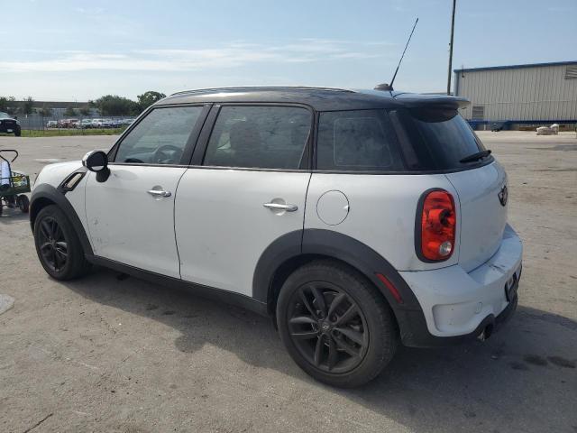 WMWZC3C53CWL84233 - 2012 MINI COOPER S COUNTRYMAN WHITE photo 2