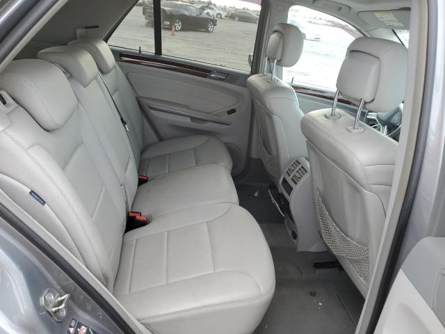 4JGBB8GB1BA697101 - 2011 MERCEDES-BENZ ML 350 4MATIC GRAY photo 11