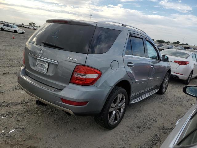 4JGBB8GB1BA697101 - 2011 MERCEDES-BENZ ML 350 4MATIC GRAY photo 3