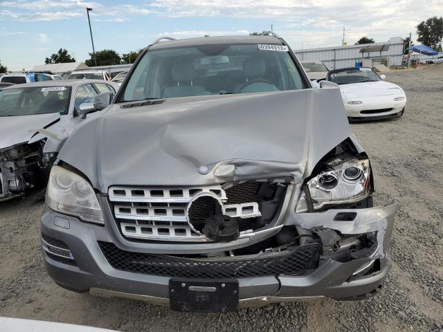 4JGBB8GB1BA697101 - 2011 MERCEDES-BENZ ML 350 4MATIC GRAY photo 5