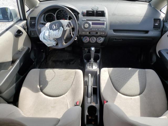 JHMGD38647S057358 - 2007 HONDA FIT S WHITE photo 8