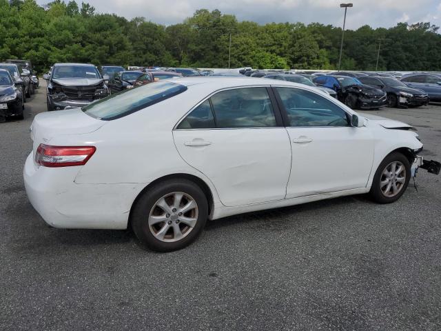 4T1BF3EK5BU589816 - 2011 TOYOTA CAMRY BASE WHITE photo 3