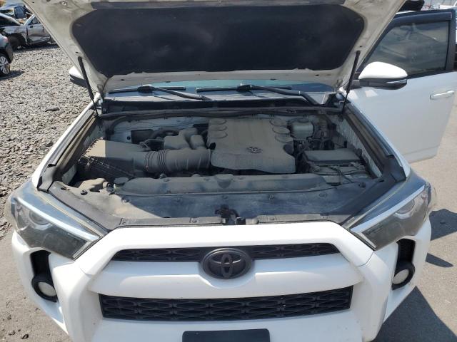JTEBU5JR8F5225622 - 2015 TOYOTA 4RUNNER SR5/SR5 PREMIUM WHITE photo 12
