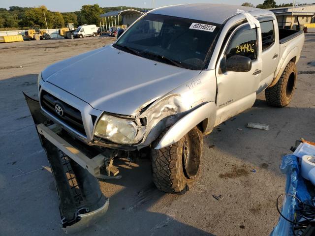 5TELU42N87Z348978 - 2007 TOYOTA TACOMA DOUBLE CAB SILVER photo 2