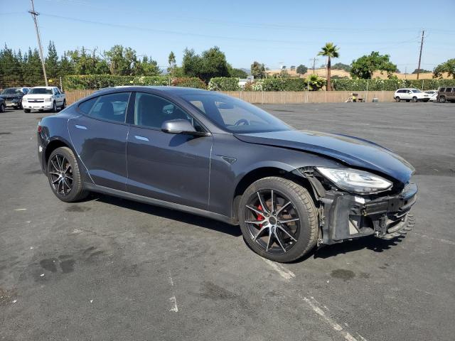 5YJSA1E44GF136263 - 2016 TESLA MODEL S Grafit foto 4